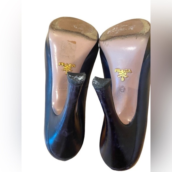Authentic PRADA Leather Navy Blue Peep Toe Heels Pumps - Size 38.5 / Size 8.5 - Picture 5 of 6